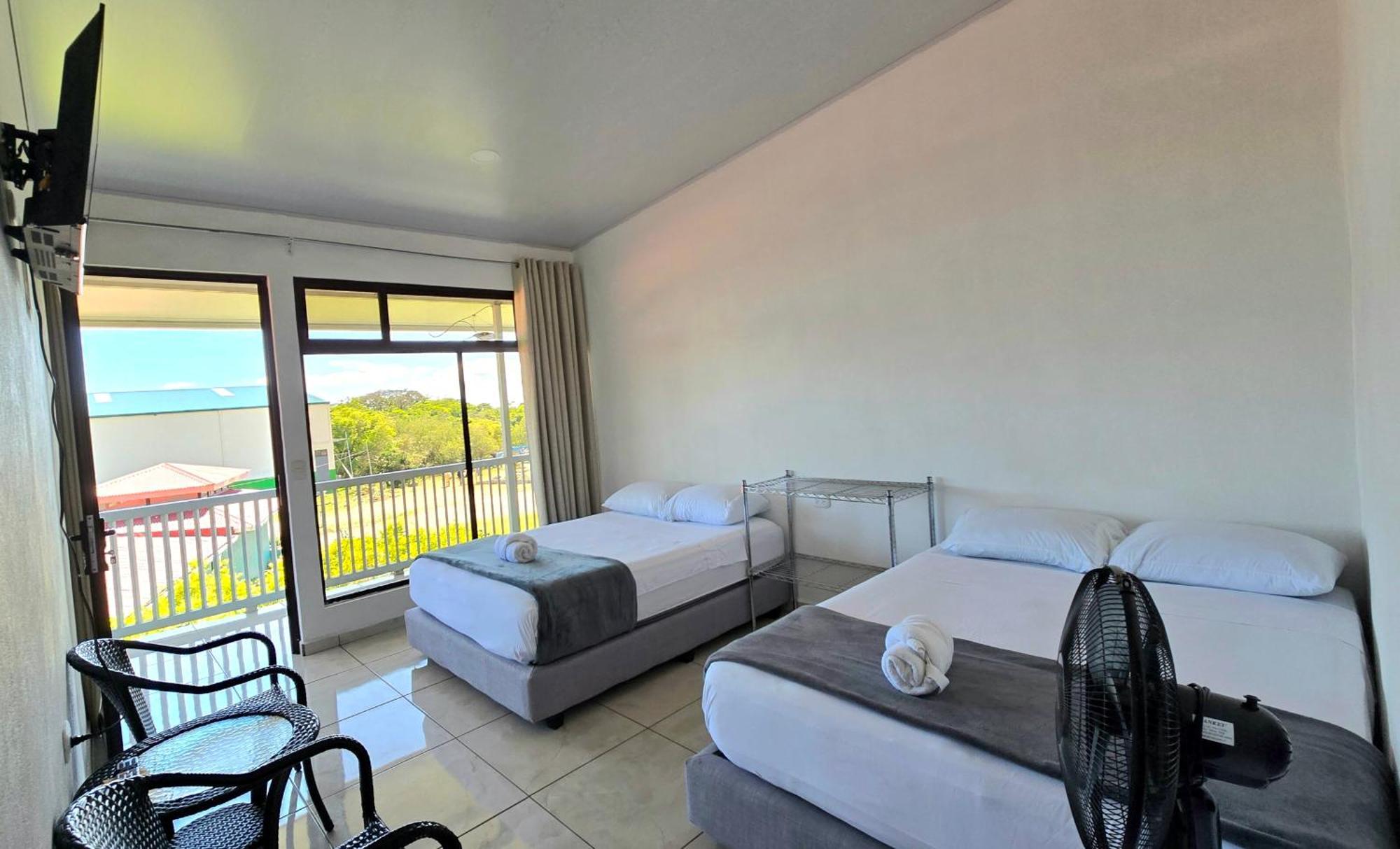 Hotel Cattleya Family à Monteverde Extérieur photo