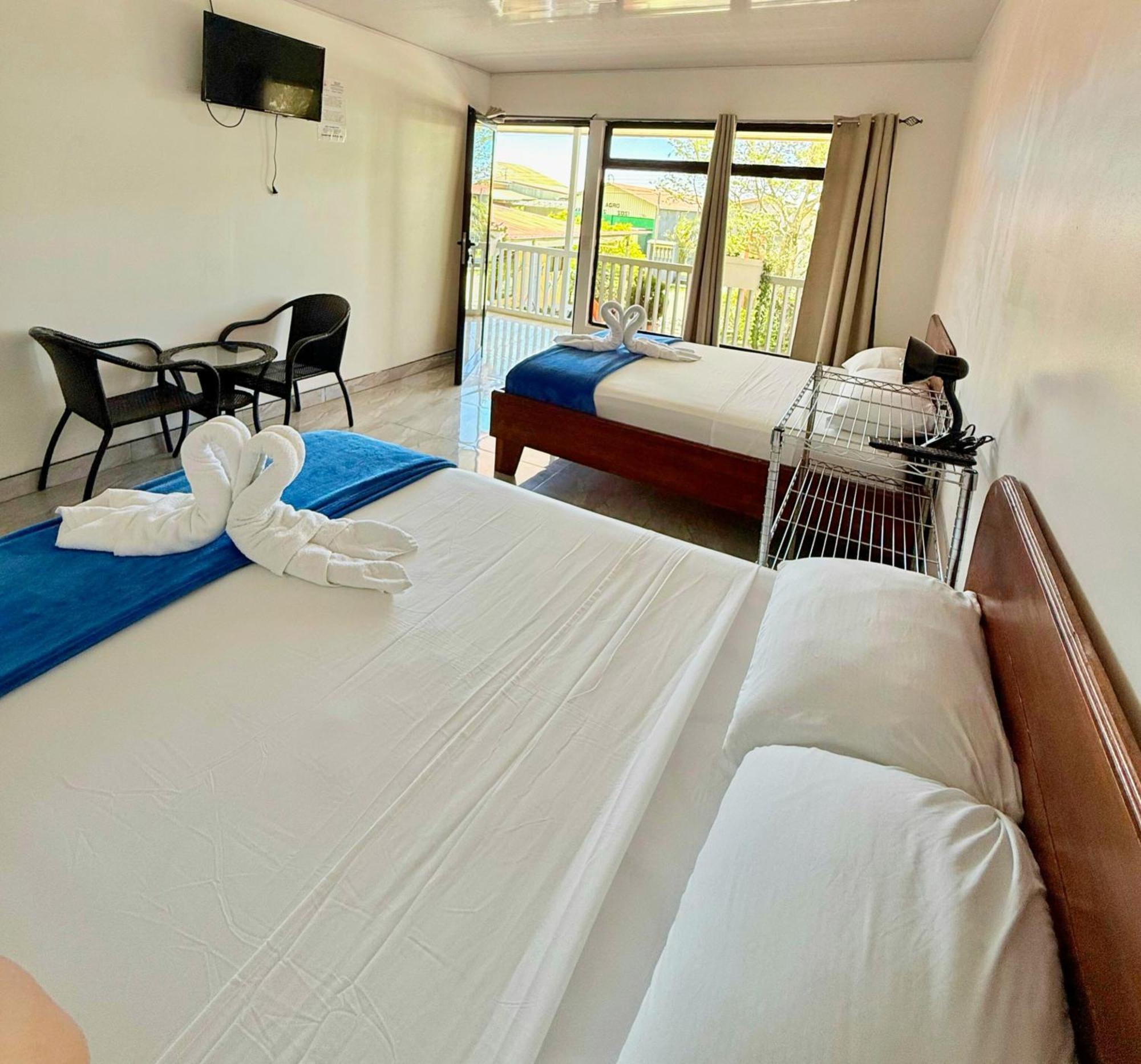 Hotel Cattleya Family à Monteverde Extérieur photo